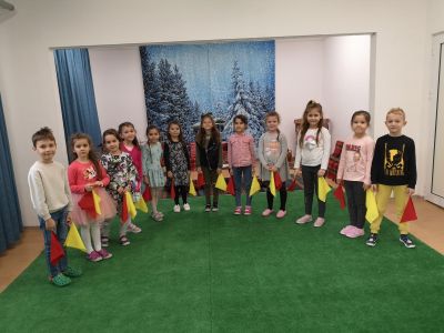 "Коледно вълшебство" - участие на група "Смехорани" 2