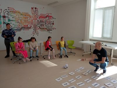 Посещение в STEAM центъра на СУ "К.Константинов" 10